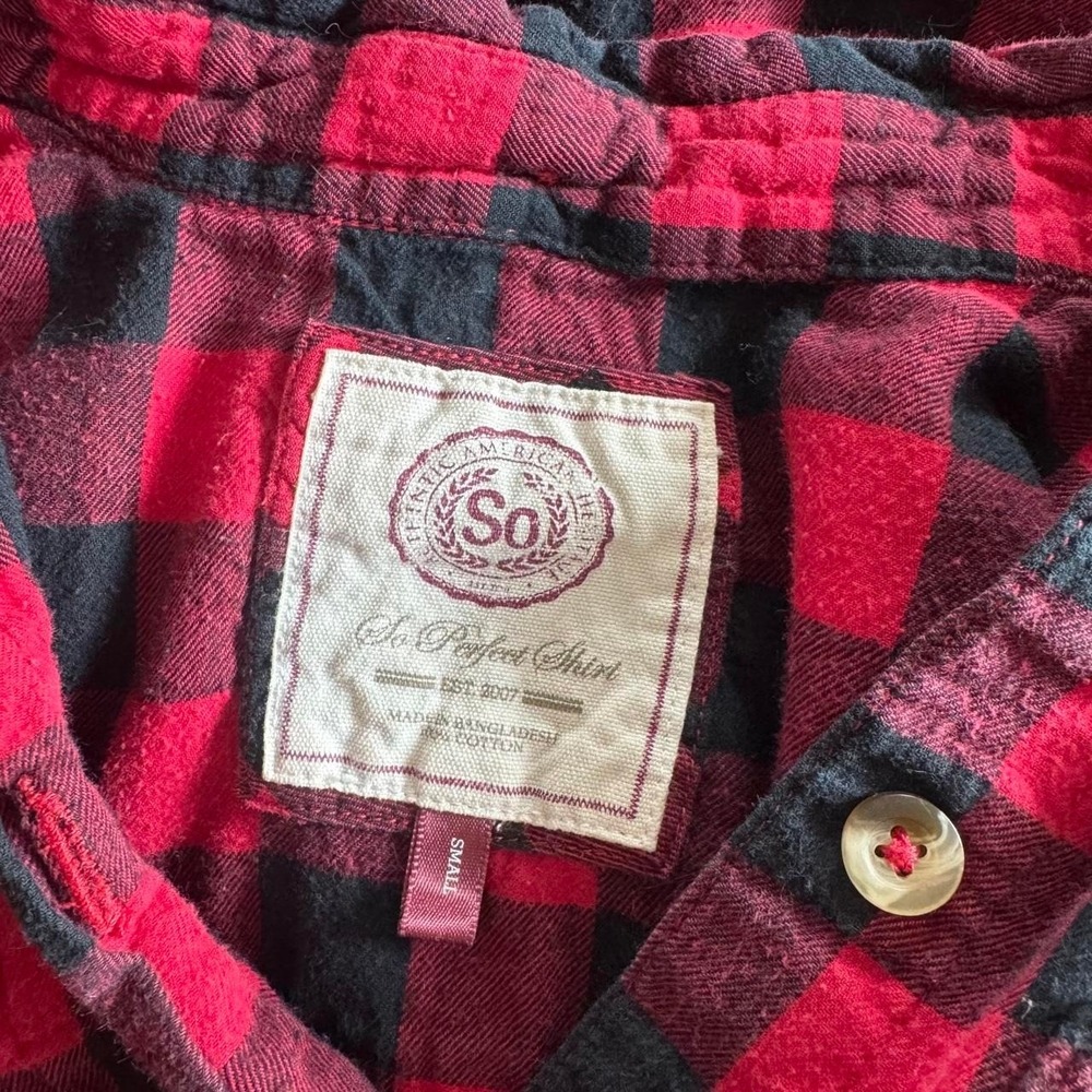 So red and black plaid flannel Size S - Picture 6 of 7